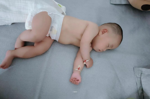 昌邑3个月宝宝怎么抱